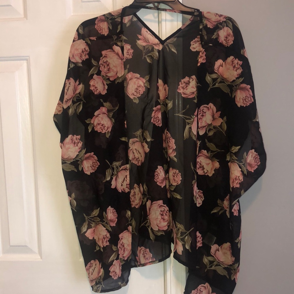 Flowery Kimono 🖤💗🖤